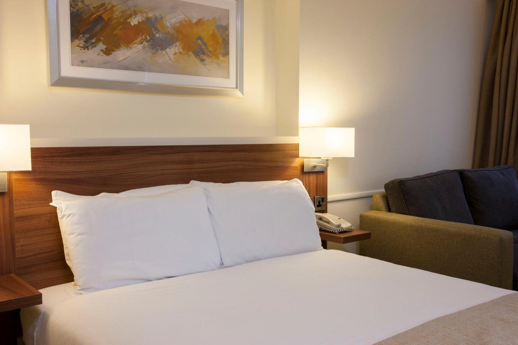M6, Jct7 By Ihg 4* Birmingham