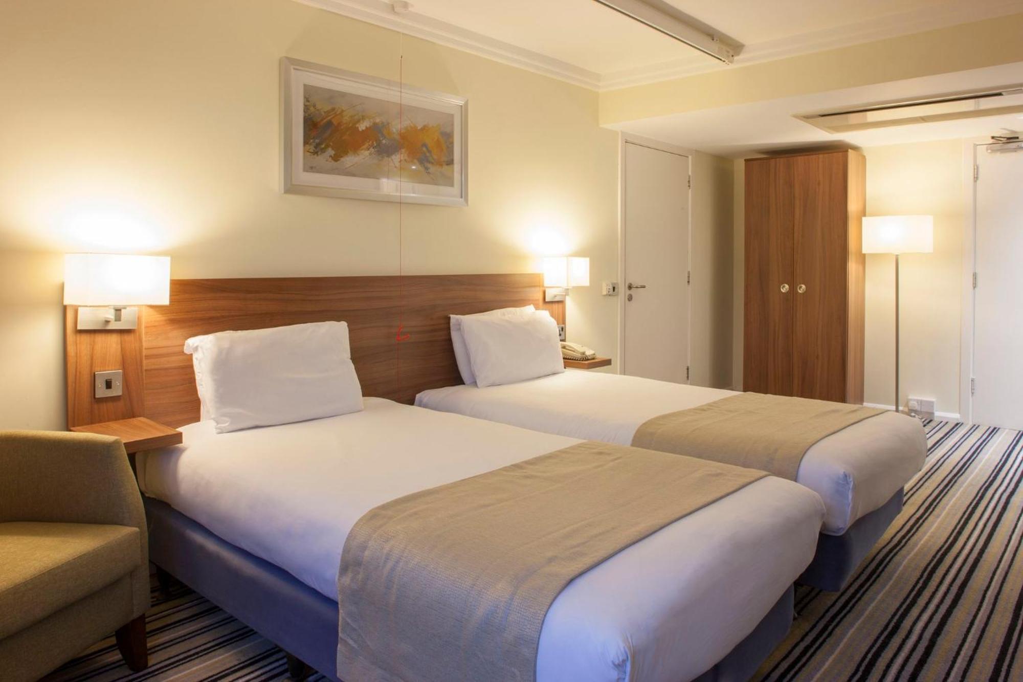 Hotel M6, Jct7 By Ihg 4*
